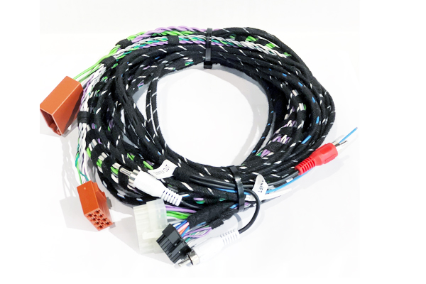  APFRDF1508.9 / APFRD F150 8.9 - ACTIVE FRONT&SUB CABLE 2011-->